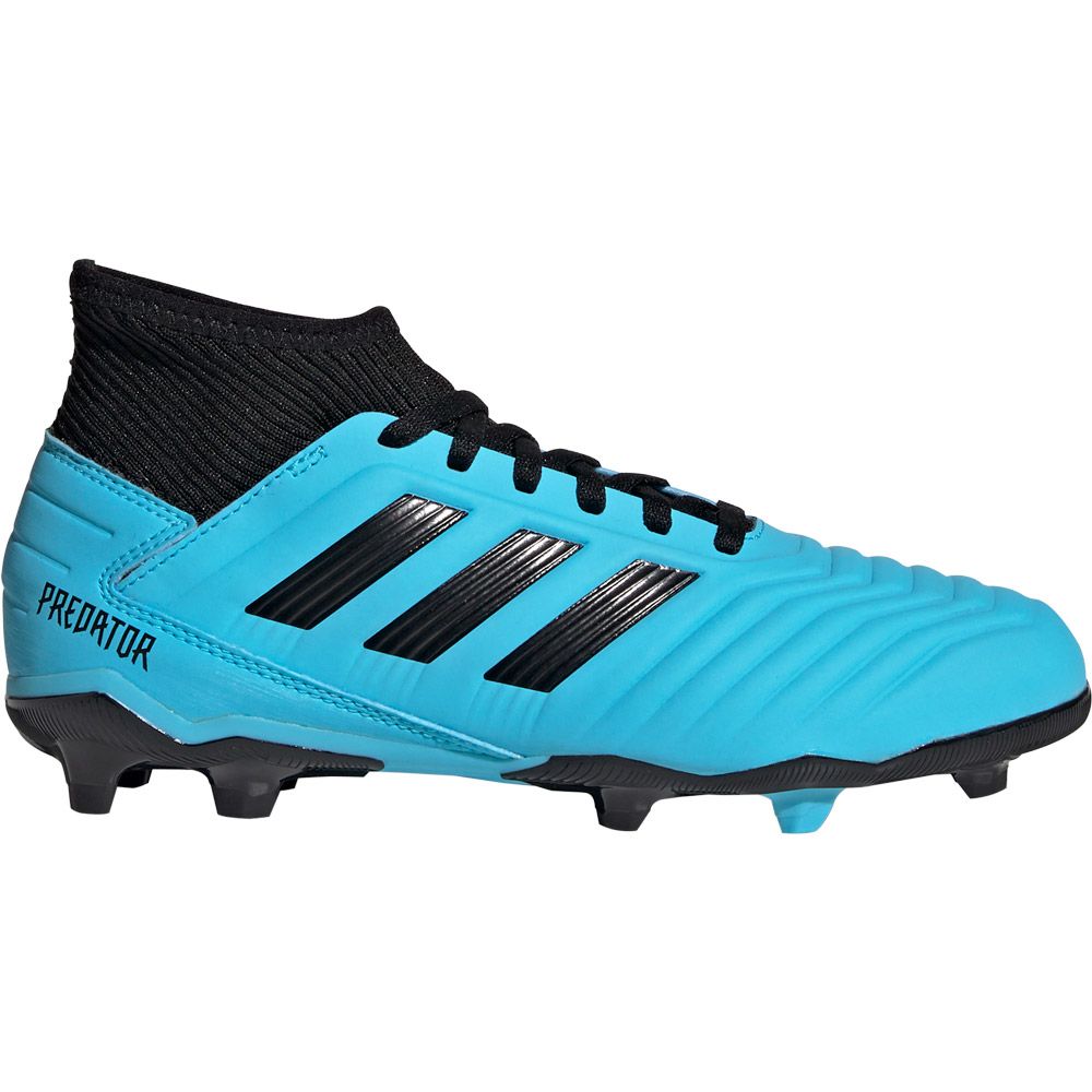 junior soccer boots total sports