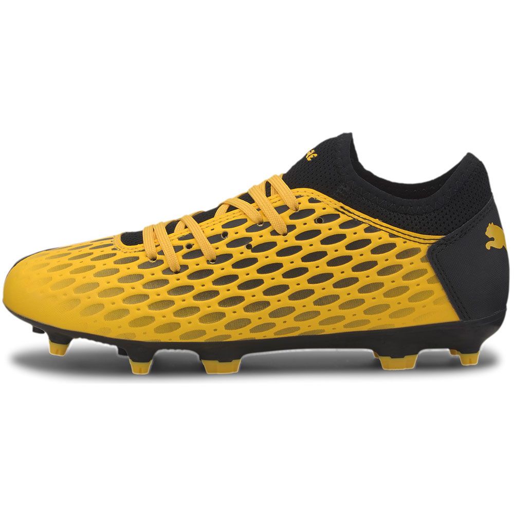 yellow puma soccer shoes